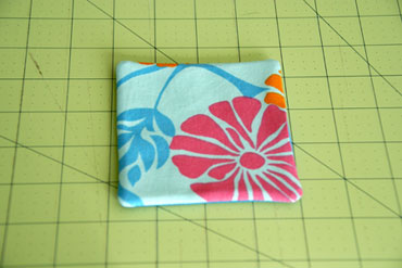 How to Make Folded Fabric Coasters and Pot Holders: Easy Sewing Pattern