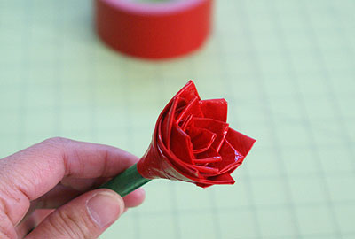 how to make duck tape flowers