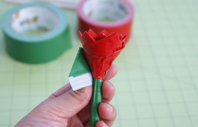 how to make duck tape flowers